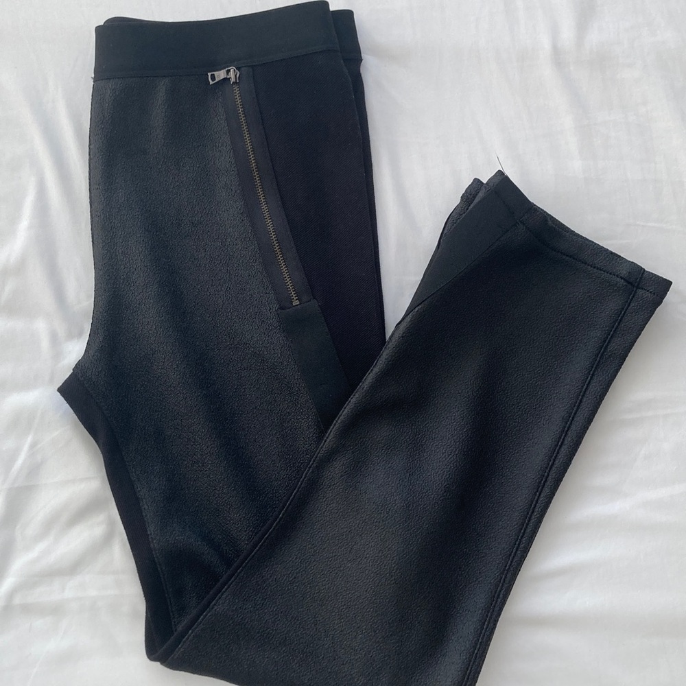 BCBGMaxAzria Black Joggers with Zipper Details - Picture 5 of 5
